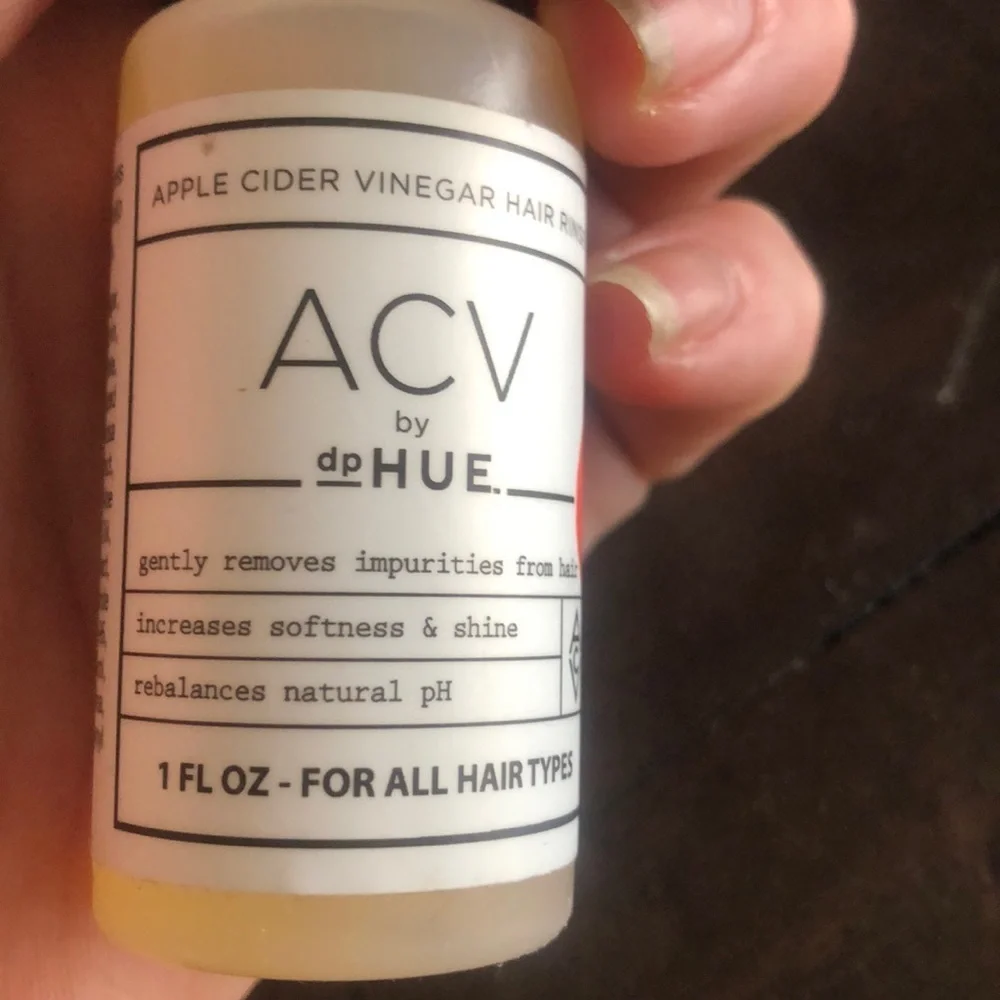 ACV by dp HUE Apple cider vinegar hair rinse